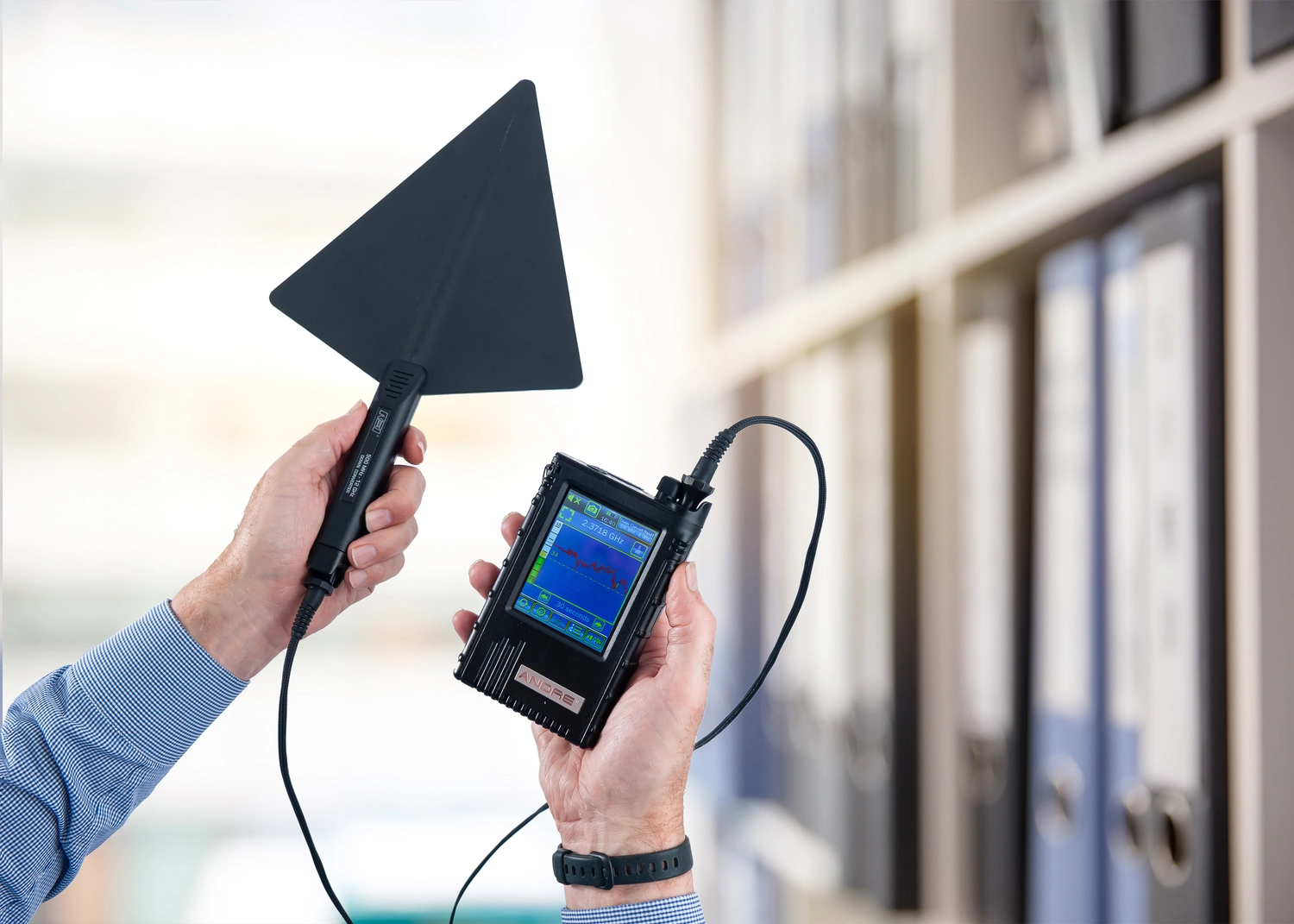 EMshield GmbH - Architecture and Corporate Security - The device in the image is an ANDRE Deluxe Near-field Detection Receiver.